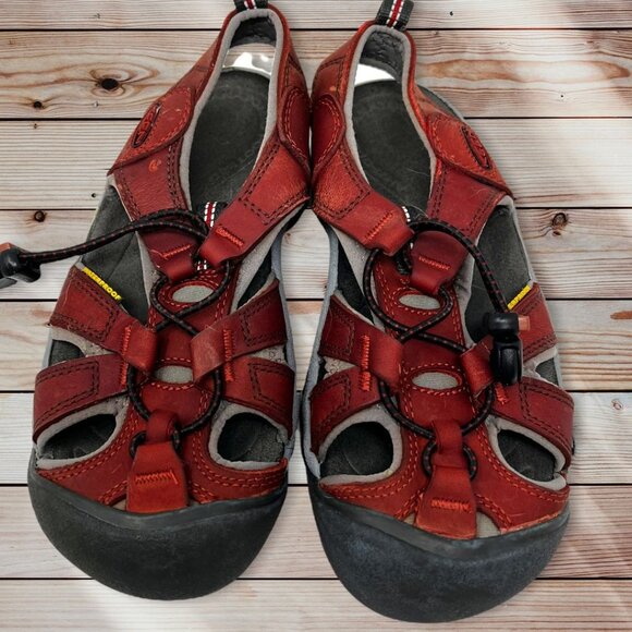 Keen Sandals Red/Black Size 5 - Picture 3 of 9
